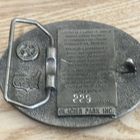 Vintage 1995 Glacier National Park Bear & Grey Wolf Limited Edition Belt Buckle - Picture 6 of 17